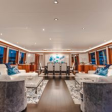 La Lady Yacht 