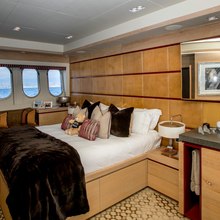 Venus Yacht 
