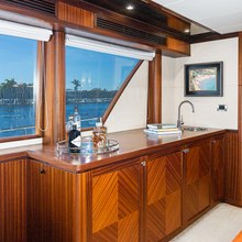 Phantom Yacht 