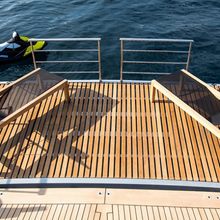 Huitane Yacht 