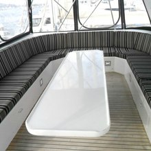 Zia Yacht 