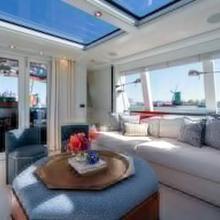 Wonderland Yacht 