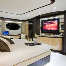 M Yacht Master Stateroom - Screen