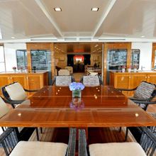 A2 Yacht 