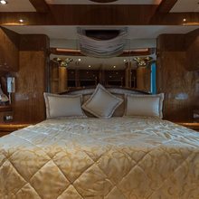 Cabaret Yacht 