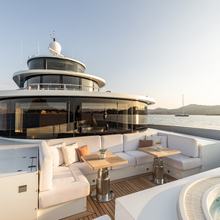 Rebels Yacht 