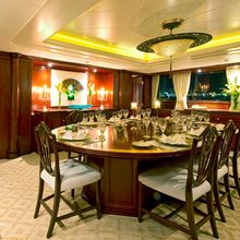 Legend Yacht Dining Salon - Table Set