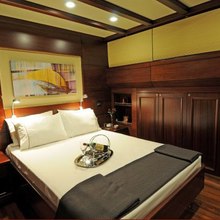 Vivien Yacht Guest Stateroom