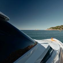 Flying Fish Yacht 