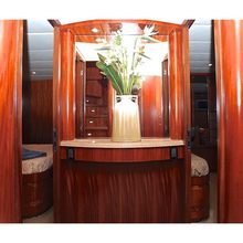Luna Yacht 