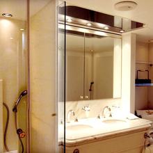 Elegant 007 Yacht Private Bathroom