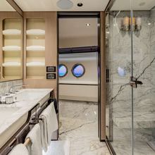 Captain Morgan II Yacht 