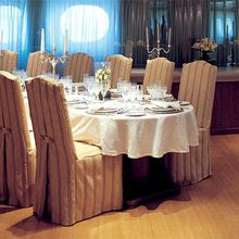 Elegant 007 Yacht Interior Dining