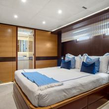 Silent World Yacht 
