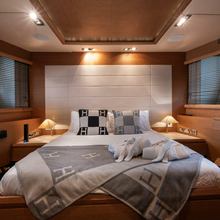 Intervention Yacht 