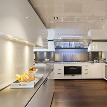 Simply Eight Yacht 