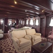 SS Delphine Yacht Salon