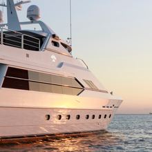 Flying Fish Yacht 