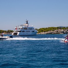 Victory Yacht 