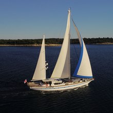 IWJ Lyra Yacht 