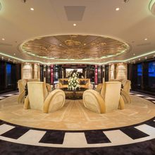 Phoenix 2 Yacht 