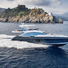 Solstice Yacht 
