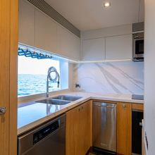 Aqua Life Yacht 