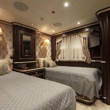 Beachm Yacht 
