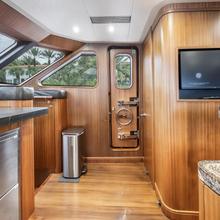 Aurora Yacht 