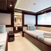 Palatial Yacht 