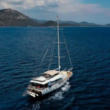 Freedom Yacht 