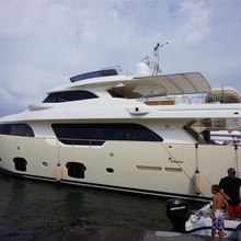 Yellow Turtle Yacht 