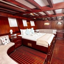 Freedom Yacht 