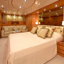 Solona Yacht 