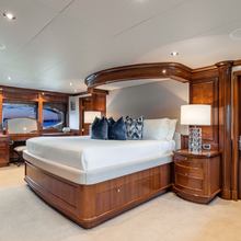Sanibella Yacht 