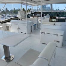 Calais Yacht 