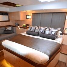 Raven Yacht 