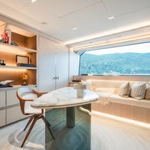M Yacht 