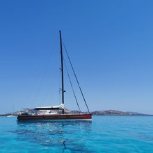 Red Carpet Yacht 