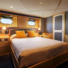 Flying Fish Yacht 