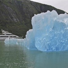 Serenity Yacht 