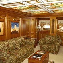 Al Mabrukah Yacht Stateroom - Salon