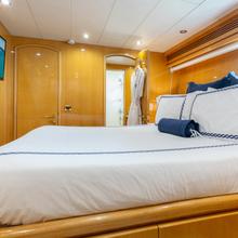 Lady Sandra Yacht 