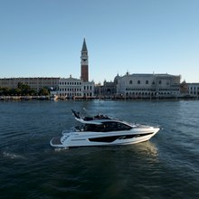Five II Yacht 