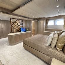 Cheetah Moon Yacht 