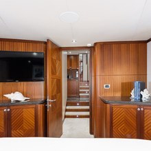 Phantom Yacht 