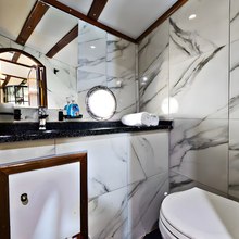 Sirena Yacht 