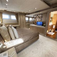 Cheetah Moon Yacht 