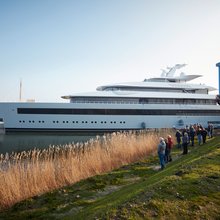 Reverie Yacht 