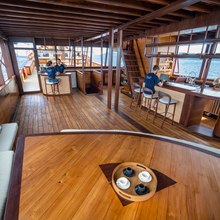 Majik Yacht 